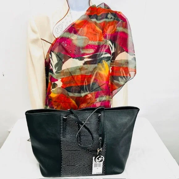 New $348  MICHAEL KORS BLACK STUD LARGE LEATHER TOTE SHOULDER BAG With Scarf (4) - Picture 3 of 13